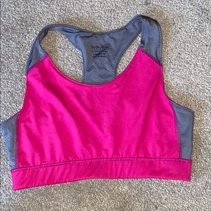 sports bra